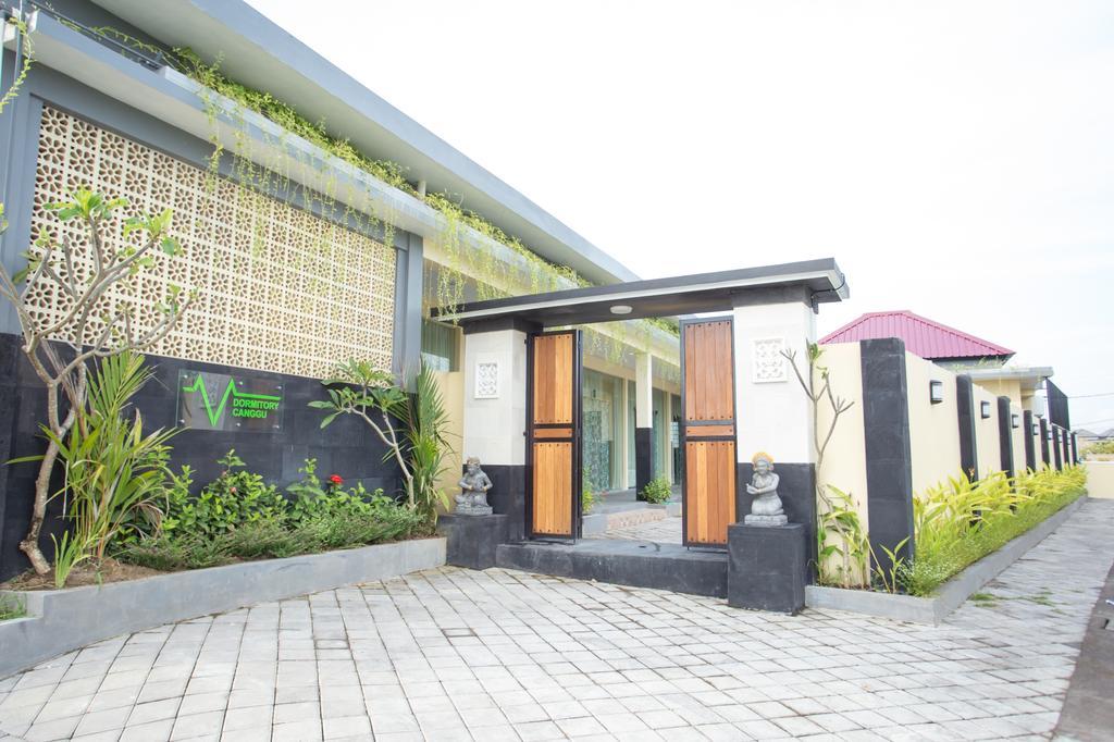 V Canggu Dormitory المظهر الخارجي الصورة