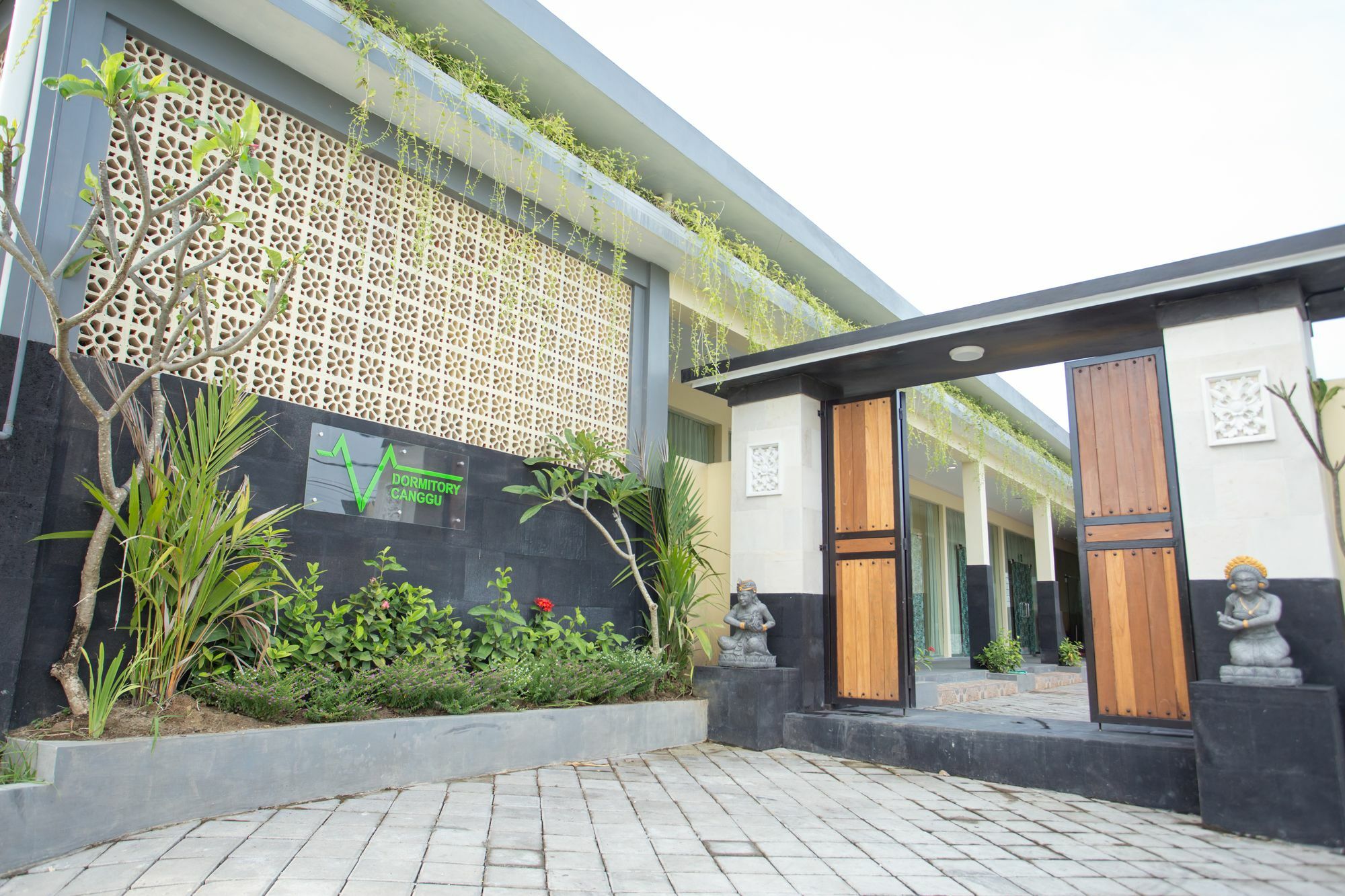 V Canggu Dormitory المظهر الخارجي الصورة
